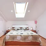 In With Terrace, Air Conditioning, Wifi, Washing Machine 4215-1 *